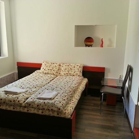 Guest House Zora Belogradcic Exterior foto