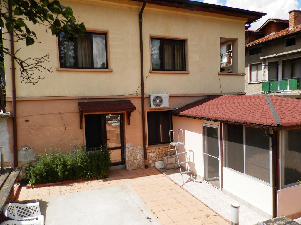 Guest House Zora Belogradcic Exterior foto